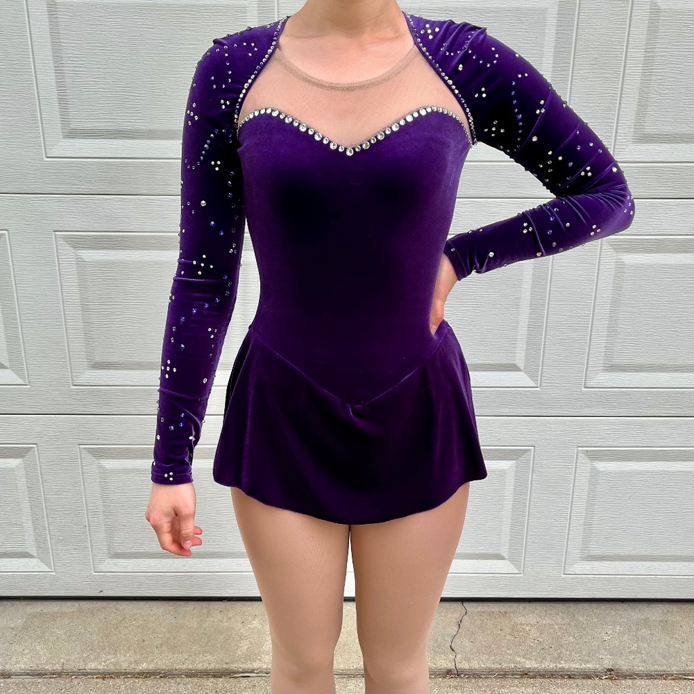 Capezio Figure Skating, Dance, Ballet Dress. Purple, Women's Medium.